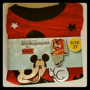 💥2/$15 NWT Boys 3T Mickey Mouse Pajamas